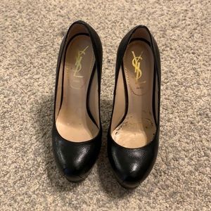YSL textured platform high heels pump size 34 / 4.